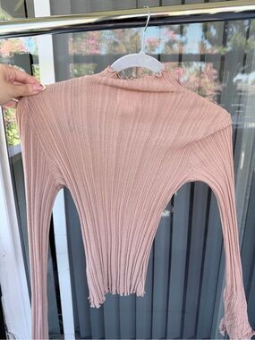 H&M Ribbed Mock Neck Sweater in Dusty Pink